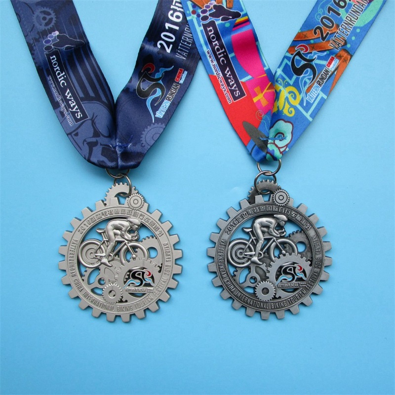 Anpassad medaljonghalsband cykelmedaljer 3D stereoskopiska medaljer