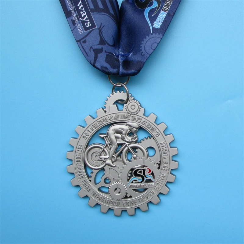 Anpassad medaljonghalsband cykelmedaljer 3D stereoskopiska medaljer