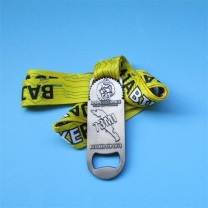 Anpassad medaljongens metallmedalj med flasköppnare