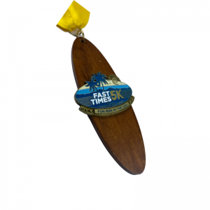 Gag Factory MedalS Anpassad trärinnehavare trä maratonmedalj med lasergravelogotyp