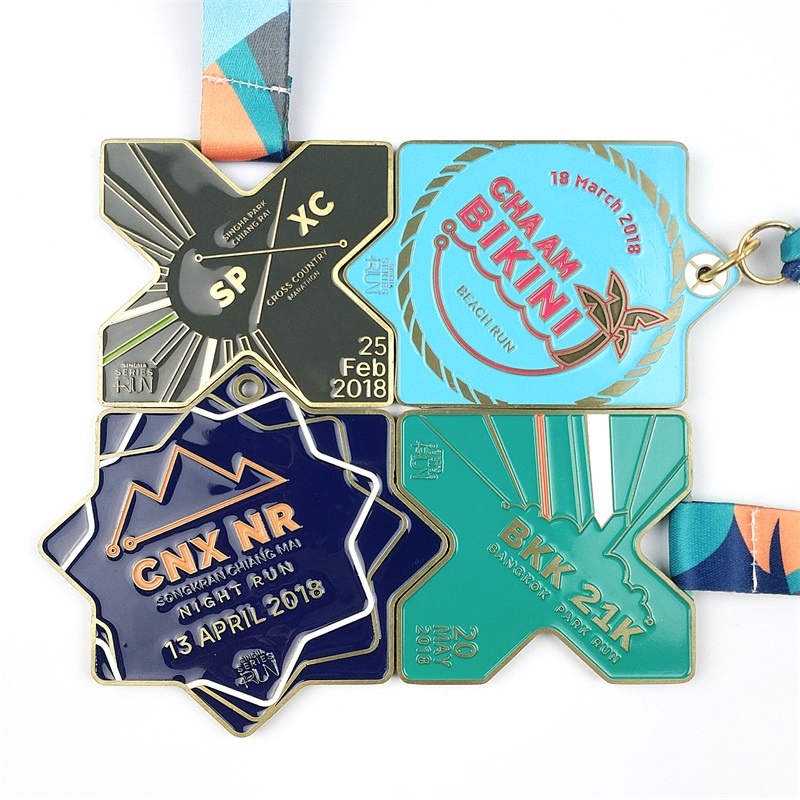 Anpassade medaljer Emalj 3D Gold Metal Award Marathon Running Sport Medal