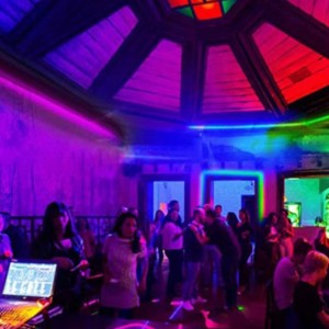 12V SMART CONTROL IN INHOOR Outdoor Decoration Waterproof SMD 5050 LED Magic Color Strip Lights