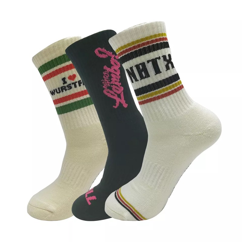 Sports Socks Cool Classic Design Custom Knitting Logo Högkvalitativ bekväma mäns strumpor
