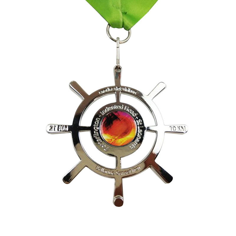 Anpassad sublimering Metal Hollow Championship Race Medal Cut Out Metal Medaljer