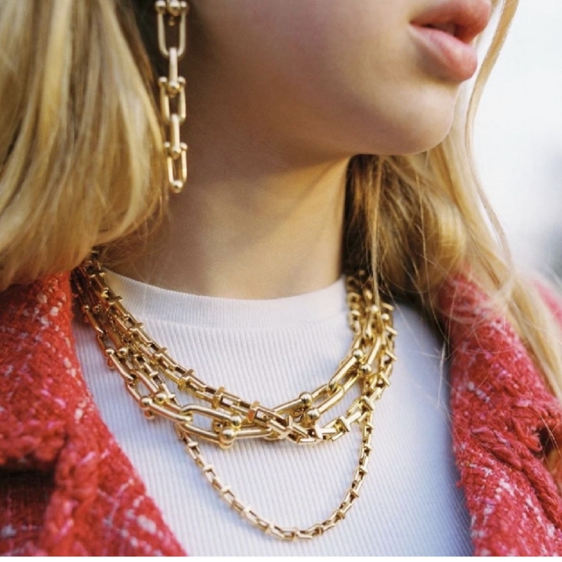 Tjock kedjehalsband Kvinnliga Europa och USA: s inljus lyxiganisch hästsko spänne i benbenet