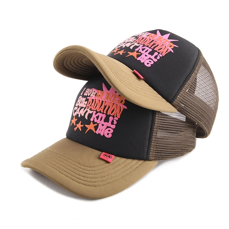 Anpassad broderibiler Hattar Skärmtryck Puff Print Printing Logo Vanlig skum Trucker Caps Breattable Hat