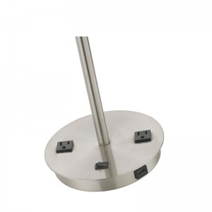 Två lampornattbordsbordslampa vid gästrummet