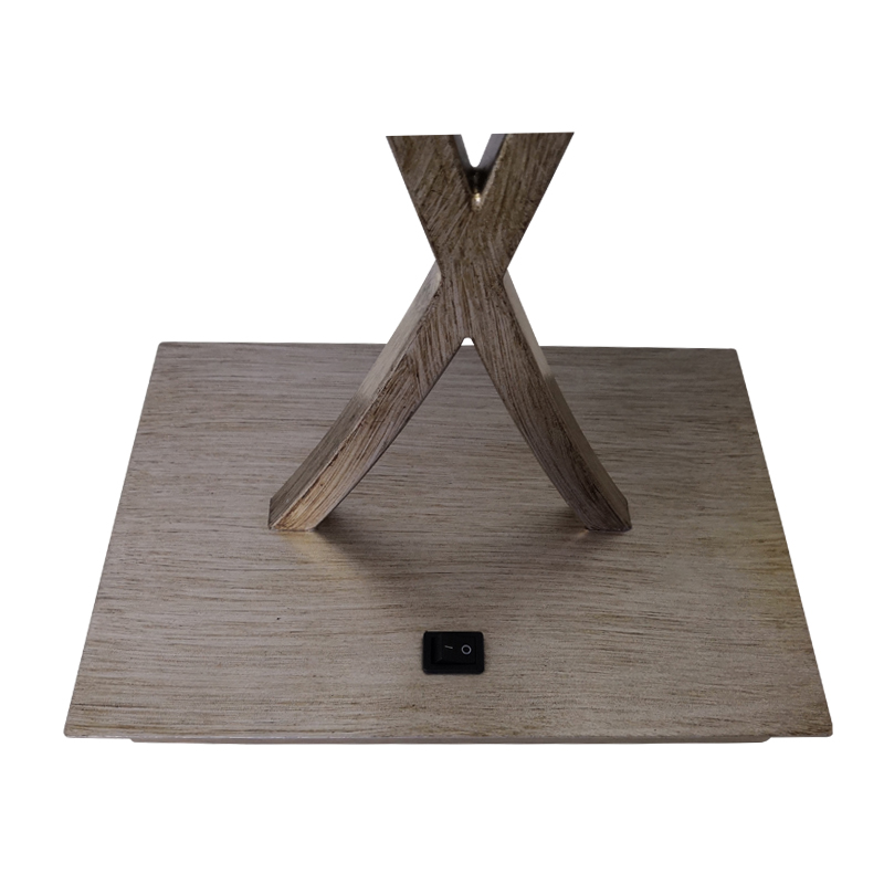 Två lätt antik Silver Finish -skrivbordslampa med en på/off rocker switch på gästrummet