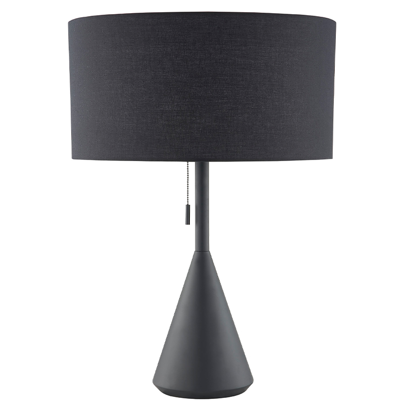 Black Finish Desk Lamp med en dragkedjesbrytare vid gästrummet