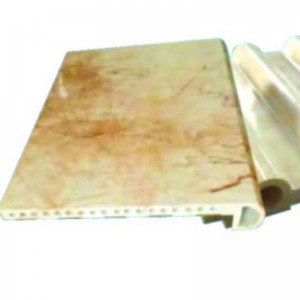 Plast extrudering med imitationsmarmor