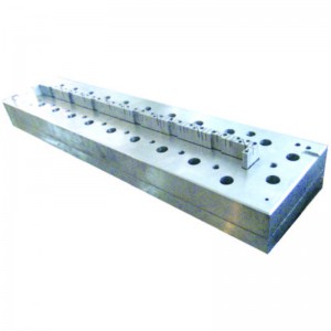 plast extrudering med bred panel