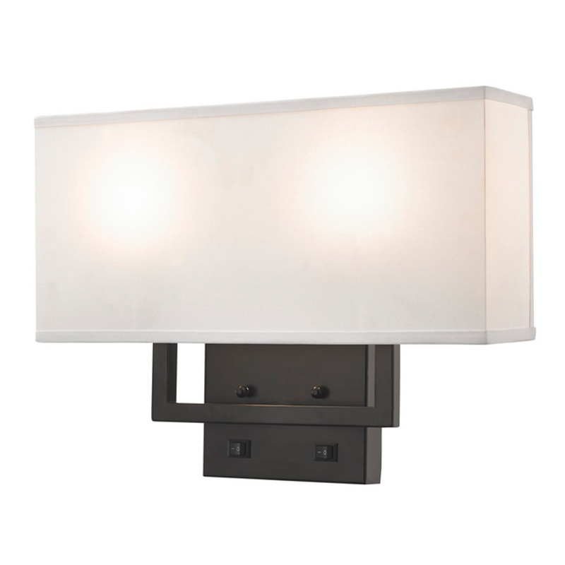 Hampton Inn Hotel Half Rectangular Wall Lamp med matt svart finish, två på/off rocker switchar på hotellets gästrum