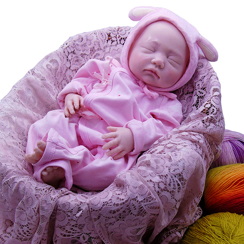Hög simulering Reborn docka Silikonmaterialet Reborn Baby Sove Silicone Reborn Doll Realistic (efter smink)