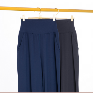 Ficka bred ben Löst yogabyxor