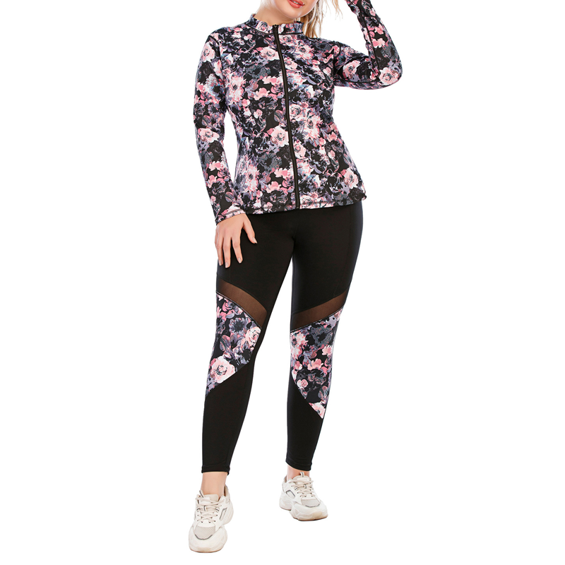 Tre stycken blommiga u-form yogaset