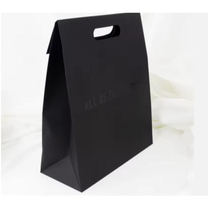 Luxury Die-Cut Handle Black Clothing Shopping Packaging Paper Bag Jewelry Cosmetic Custom Logo Wrapping Design Pappers presentpåsar