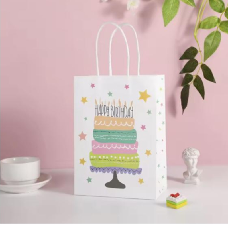 Ny födelsedag Kraft Handbag Creative Cartoon Shopping Paper Bag Presentpåse Packaging