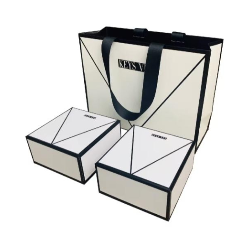 Anpassad lyxig vit och svart smycken plånbok bältes presentförpackning papper bär väska med svart satinband handtag