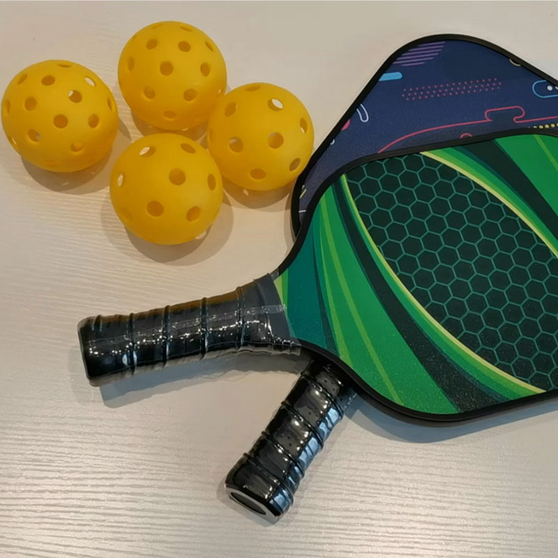 Hur väljer man en Pickleball-paddel?