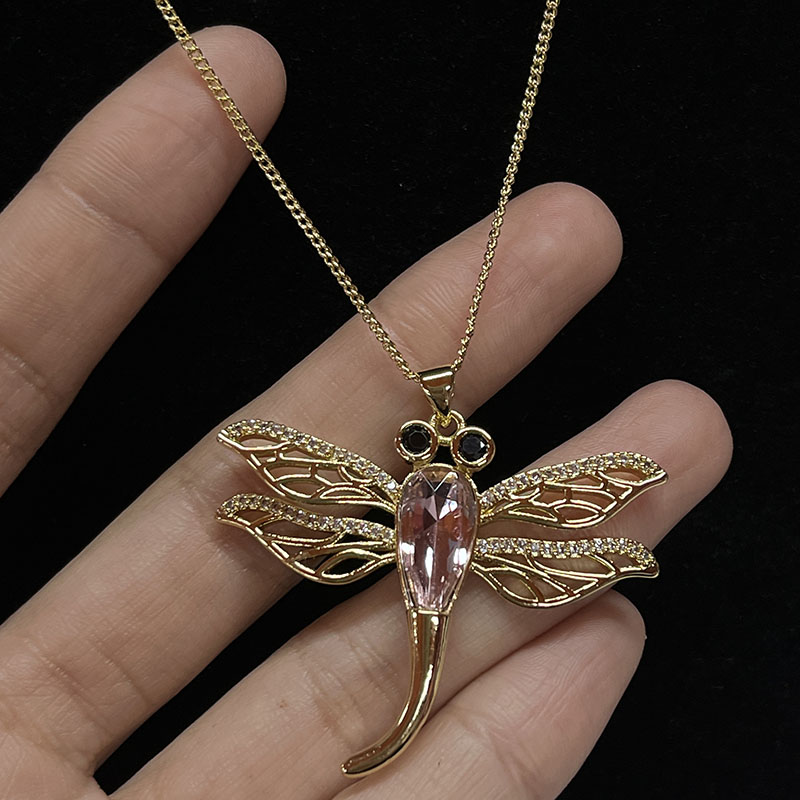 Elegant Dragonfly Pendant -halsband med rosa kristall- och strass accenter, guld-Pläterad med intrikata filigree vingar