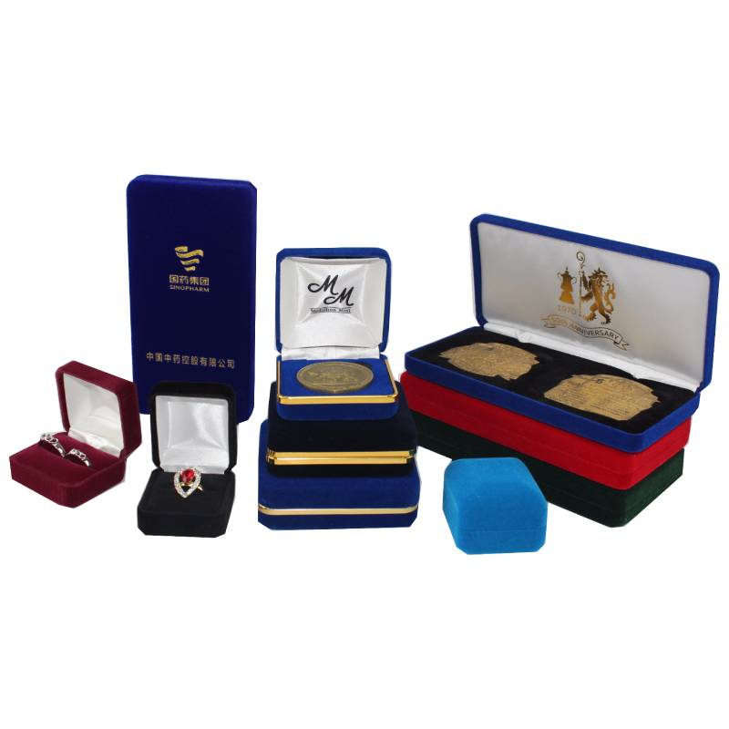 Iron Jewelry Box。.jpg